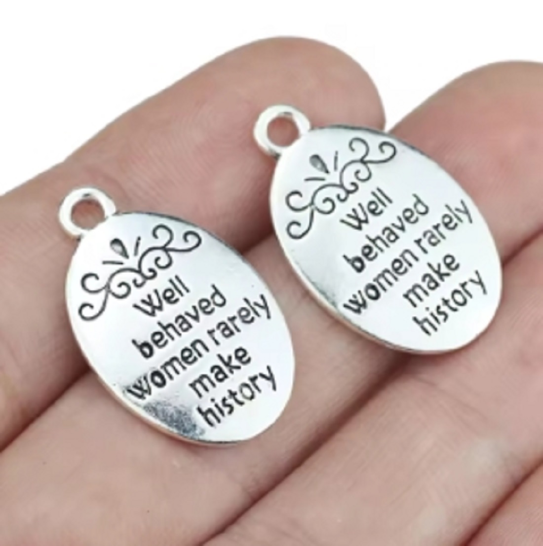 Jewelry Making History - 10 ชิ้น/ล็อตรูปไข่โบราณเงินตัวอักษร Charms Well behaved ผู้หญิงหายาก