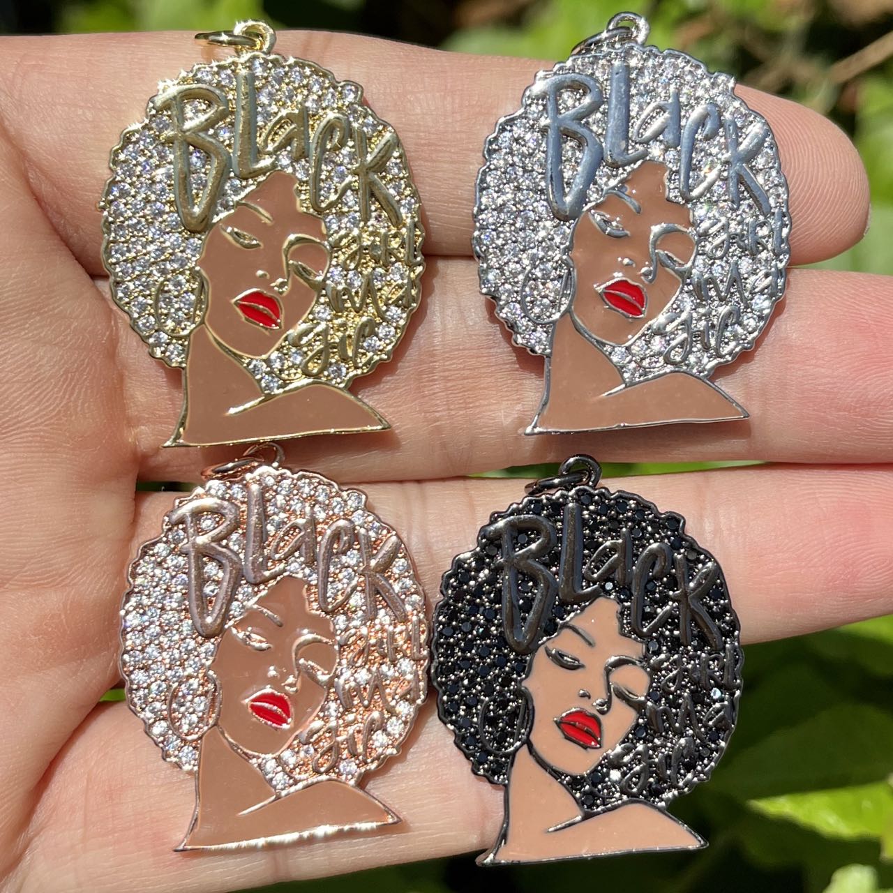 Jewelry Making History - จี้ทองแดงประดับเซอร์โคเนียลาย Black Girl Magic 5 ชิ้น